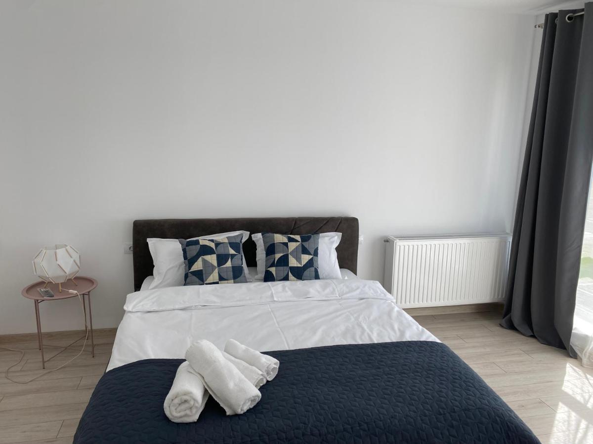 Ferienwohnung Deea H24 Rîşnov Exterior foto