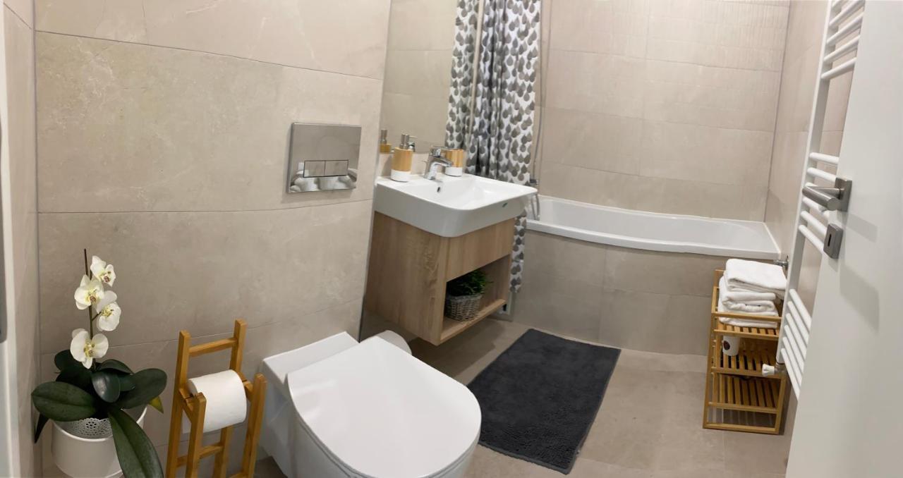Ferienwohnung Deea H24 Rîşnov Exterior foto