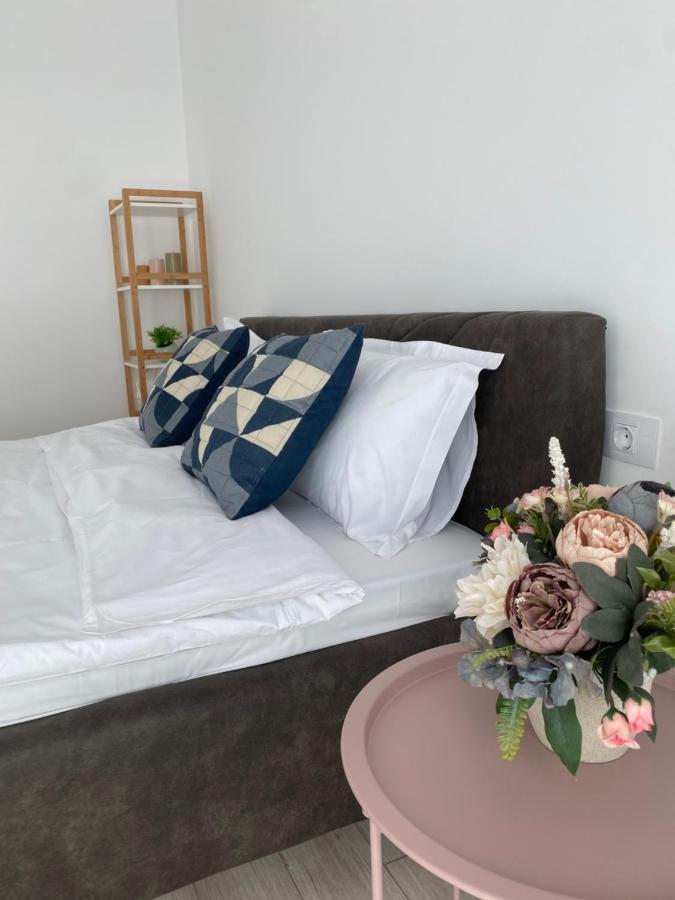 Ferienwohnung Deea H24 Rîşnov Exterior foto