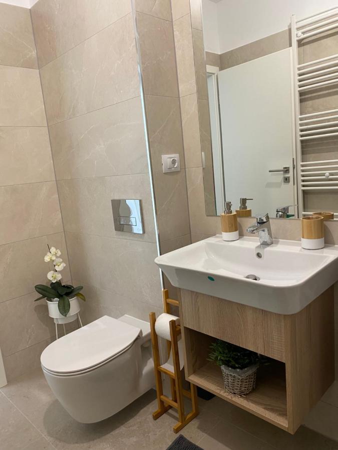 Ferienwohnung Deea H24 Rîşnov Exterior foto