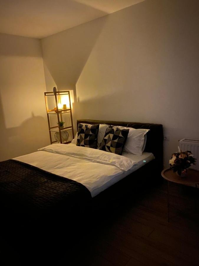 Ferienwohnung Deea H24 Rîşnov Exterior foto